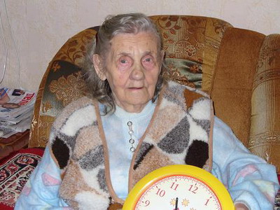 Шумерля: 90-летний юбилей отметила участница Великой Отечественной войны, ветеран труда Петрова Мария Васильевна